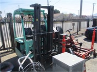 Clark electric forklift with charger