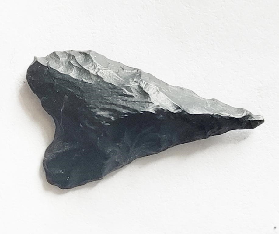 Neolithic 8000-4000BC black flint arrowhead