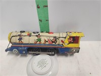 Vintage Mickey Mouse Tin Wind-up train w/track