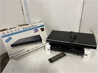 2 DVD Players