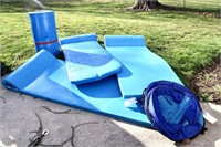 (4) Rubber Pool Floats, (2) Foldable Floats and