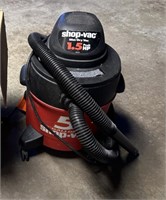 SHOP VAC W/ATTACHMENTS-VERY CLEAN