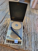 Vintage Singer Portable Record player