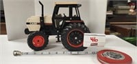 VINTAGE CASE 3294 DIECAST TRACTOR WITH FRONT