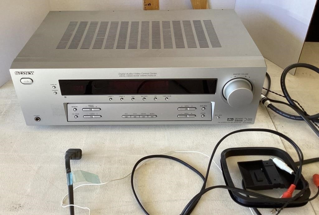 Sony digital audio/video control center STR-K650P