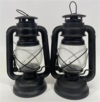 2 Lamplight Farms Kerosene Lamps