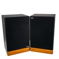 Pair of Pinnacle Model PN7 Speakers