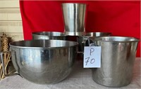 K - LOT OF MIXING BOWLS & CYLINDER (P70)