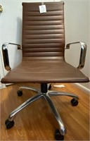 K - HOME OFFICE DESK CHAIR (R20)