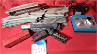 K - LOT OF MODEL TRAIN TRACK, TRANSFORMER, CARS