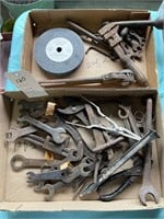 2 flats Vintage wrenches
