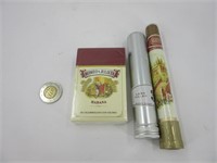 2 gros cigares et cigarillos Romeo y Julieta