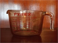 PYREX Glass 1 Quart Measuring Cup