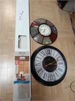 >Mini Blind & 2 large wall clocks