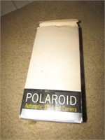 polaroid camera w/box