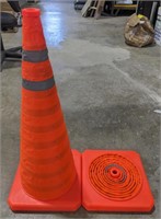 Light Up Collapsible Traffic Cones 28"
