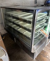 LEADER 57" SELF CONTAINED REFRIGERATED BAKERY CASE