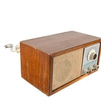 Vintage KLH Model Twenty One FM Table Radio