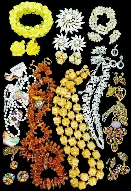 Vintage Jewelry Set Lot