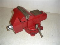 Wilton Bench Vise  5 1/2 Jaw/13 inches long