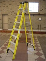 Husky 8ft Fiberglass Step Ladder