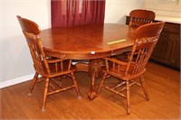 Dining room table w/ (3) chairs (2 Captains