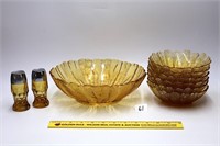 Vintage amber glass flower salad bowl w/ (6)