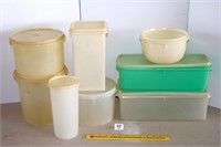 Group lot of vintage Tupperware (some yellowing,
