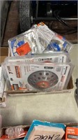 1 Small Box of Assorted Saw Blades & Grinding