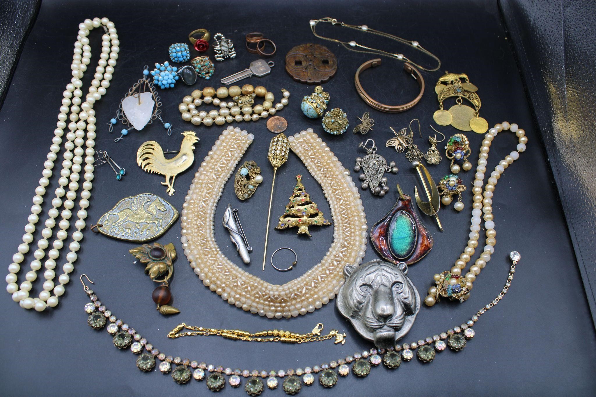 20+Pcs. Antique & Vintage Costume Jewelry