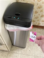 Touchless Waste Can