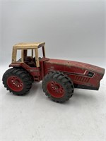IH 3588 Vintage Toy Tractor