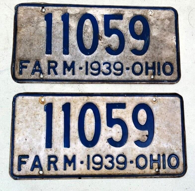 pair 1939 OH FARM license plates