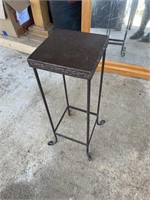 Metal plant stand