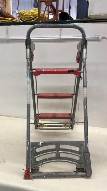 Step ladder