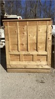 Shipping Box
52 x 69 x 80 1/2 tall