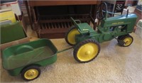 JD 60 pedal tractor w/trailer