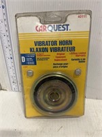 Vibrator horn