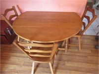DROP SIDED MAPLE TABLE WITH 3 CHAIRS