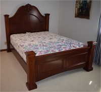 (B2) Queen Bed