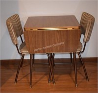 (B1) Retro Drop Leaf Table w/ 2 Chairs