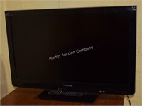 (BS) 2011 Panasonic 31" Flat Screen TV
