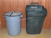 (BS) Pair of Rubbermaid Trash Cans - No Lids