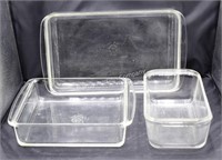 (K) Lot of 3 Pyrex Glass Baking Dishes