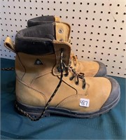 WORK BOOTS SIZE 11