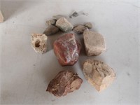 Box of Rocks, Agate, etc. qty 12 ea