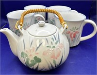 Asian Tea Pot & Four Mug Set