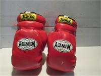 GUC BOXING GLOVES- WINDY