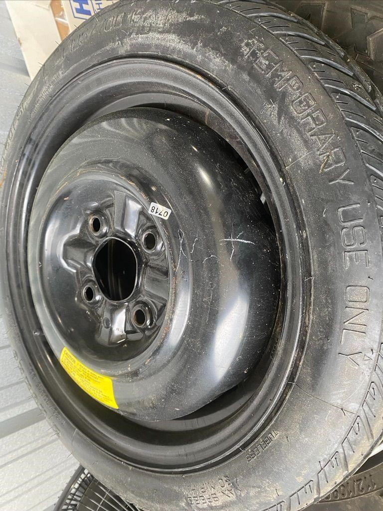 125/70D/15 Donut Tire