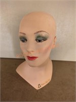 Vintage fashion tress mannequin head